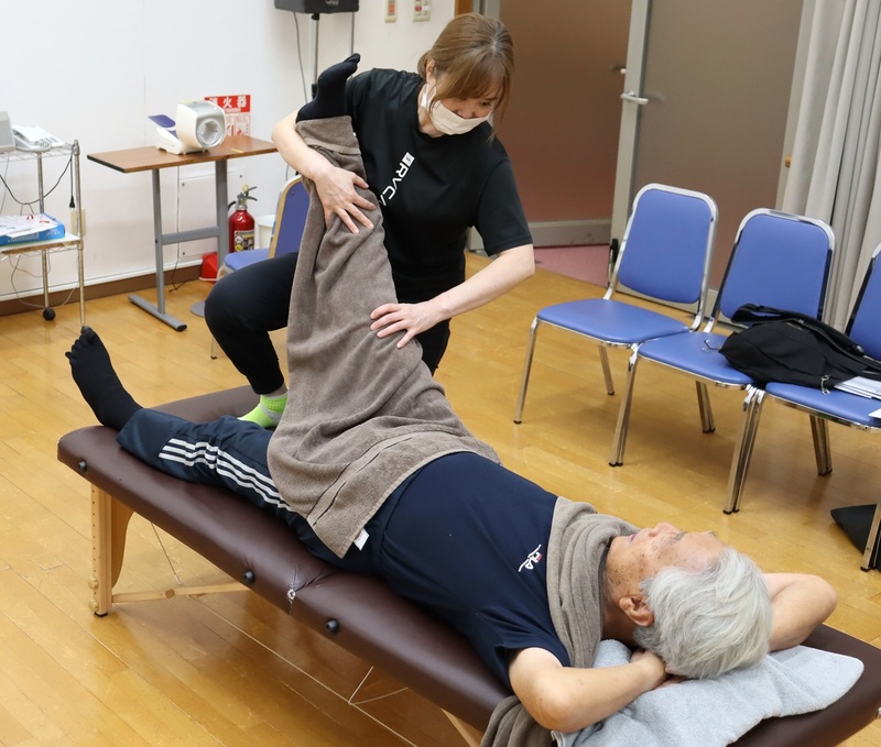 PT足上げ.JPGのサムネイル画像